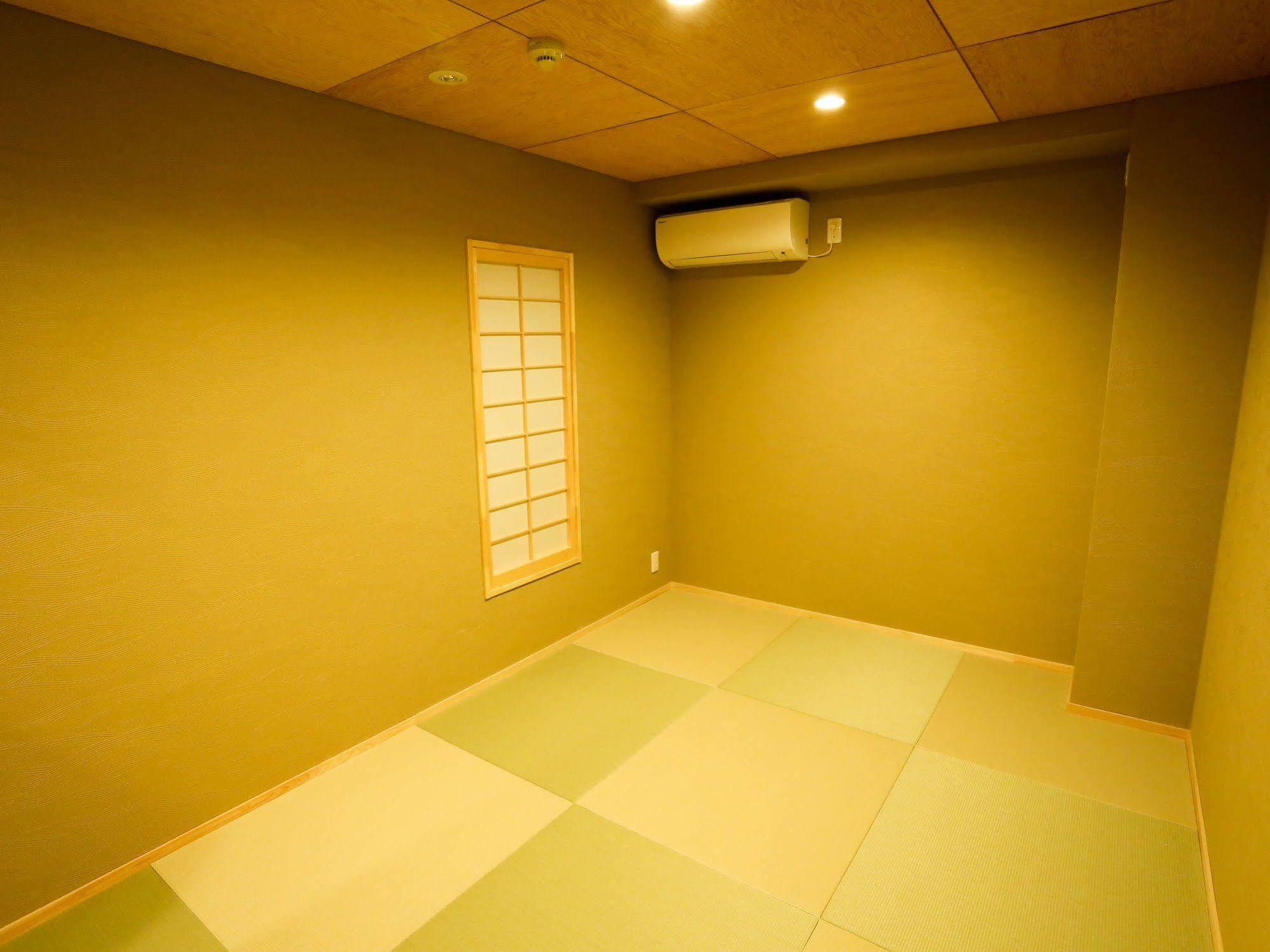 Fuku Hostel Namba Осака Екстер'єр фото
