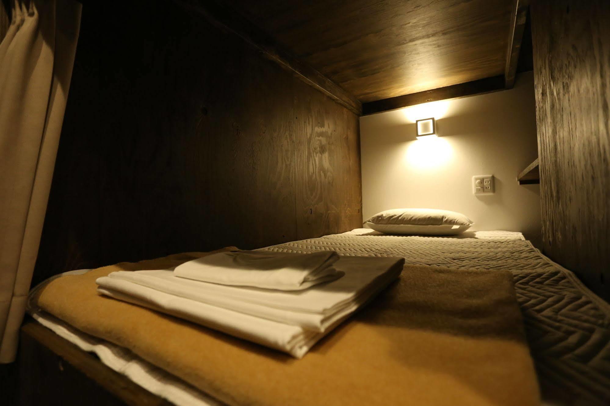 Fuku Hostel Namba Осака Екстер'єр фото